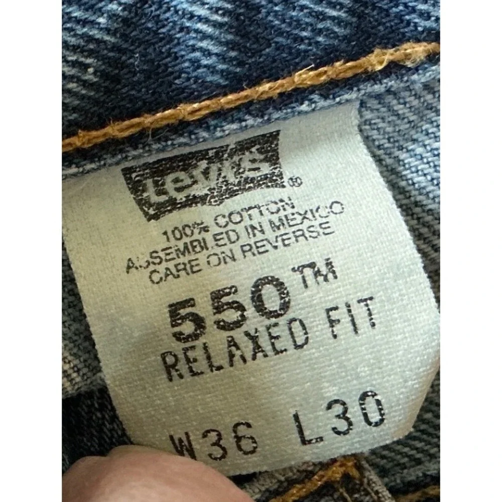 Levis preowned these